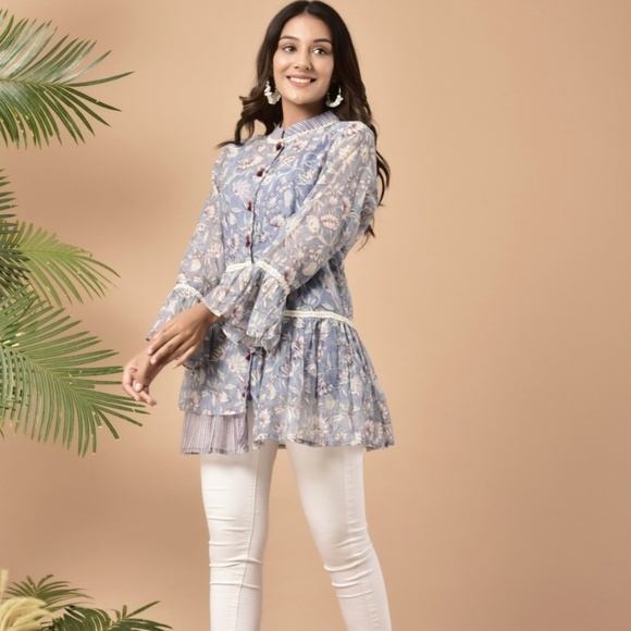 Kaarah by Kaavya Bhandari Block Printed Floral Chanderi Blouse Size Medium NWT - Picture 1 of 7